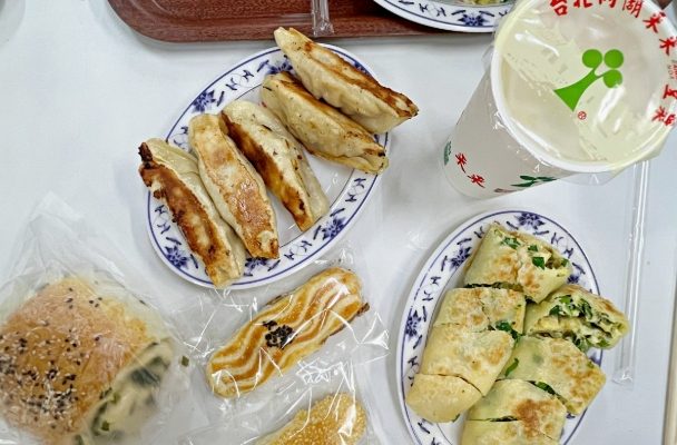 西湖捷運站美食