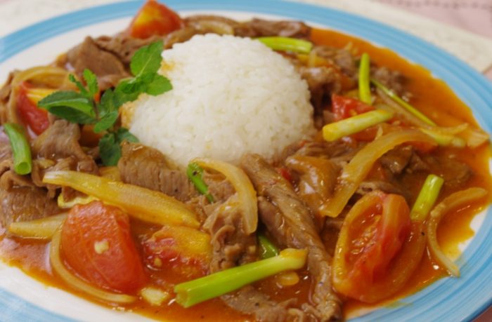 牛肉燴飯