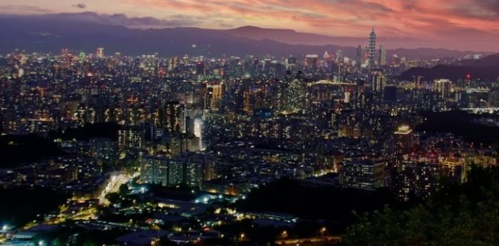 烘爐地夜景