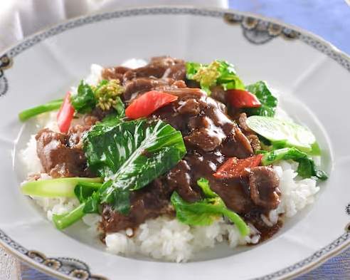 牛肉燴飯